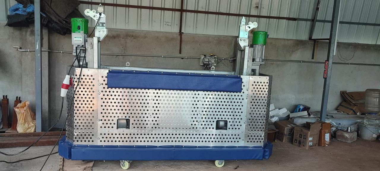 Two man power cradle images (2) Two man power cradle images (2)